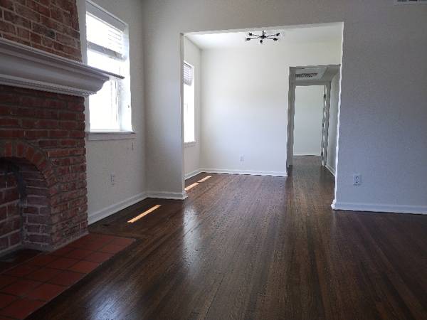 $995.00 / 1br - 770ft2 - Large 1 bd/1b apartment located in midtown Tulsa near hospitals, The G63982129061250121