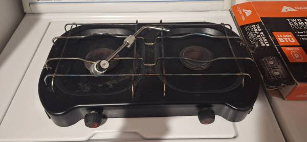 Two burner propane stove 1