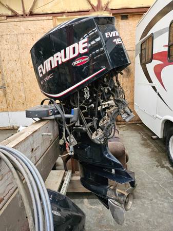 Evinrude E-Tec 150 1