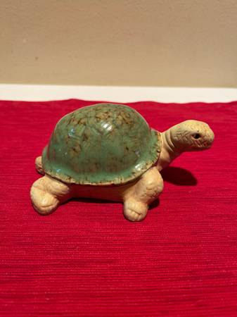 Ceramic Turtle Figurine 1