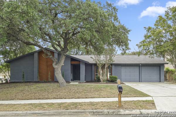 Luxurious Living that's Affordable - Home in San Antonio. 4 Beds, 2 Baths 1
