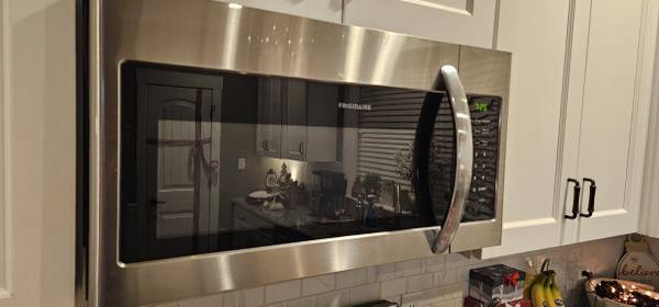 Microwave (over-the-range) 1