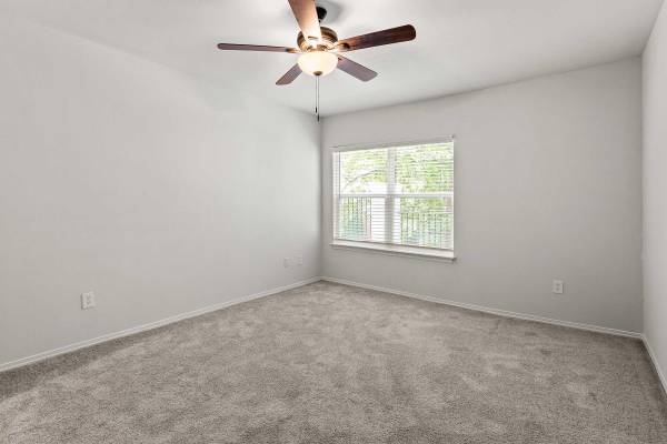 $2,449 / 2br - 1081ft2 - 2bd 2ba, Picnic Area, In Fairfax (4201 Jefferson Oaks Cir, Fairfax, VA)63779668156419123