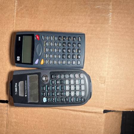 2pcs calculators 1