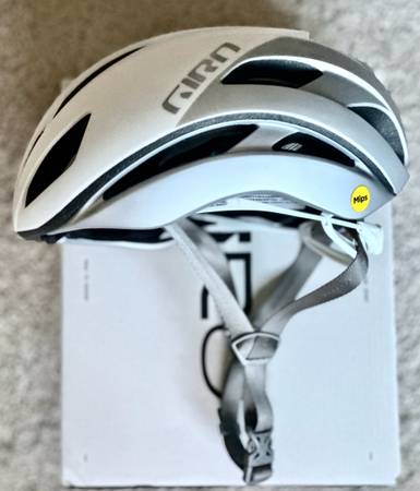GIRO ECLIPSE SPHERICAL MIPS HELMET 1