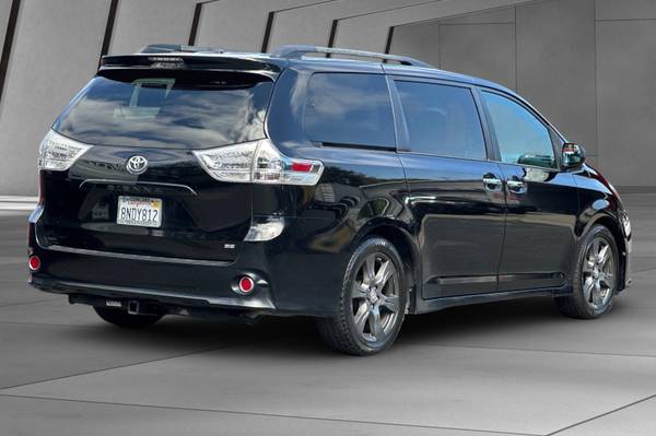 2017 Toyota Sienna SE - $23,900 (ToyotaWalnutCreek.com, CA)63483107254531124