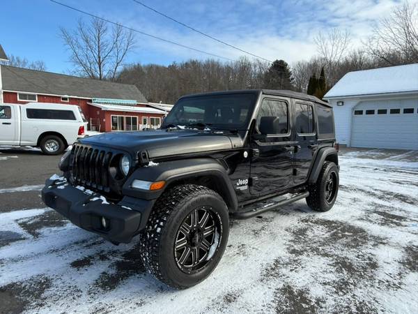 2018 Jeep Wrangler Unlimited Sport 4x4 90K-western massachusetts 1