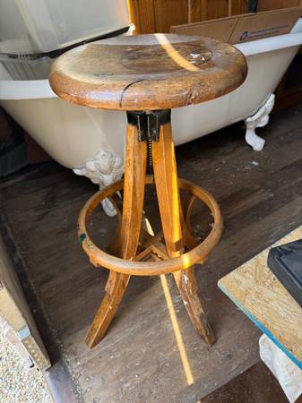 Antique 1900s Drafting Stool Oak Cast-Iron Art Furniture 1