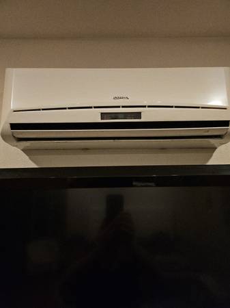 Split AC 9000btu + with Remote 1