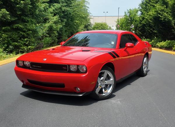 2010 Dodge Challenger  R/T Coupe - $19,995 (West Coast Autoworks Everett)63623226808321121