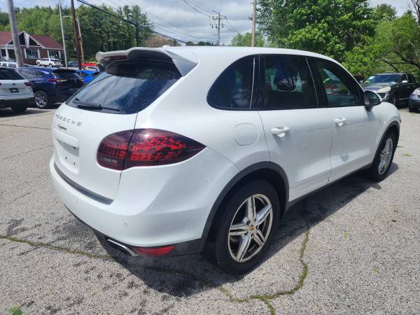 2014 Porsche Cayenne AWD SUV pocos kilómetros, excelente estado, un solo dueño - $17,995 (Rowley)63654727169155124