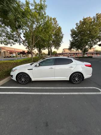 2012 Kia Optima EX GDI - $5,999 (Roseville)63613663248001124