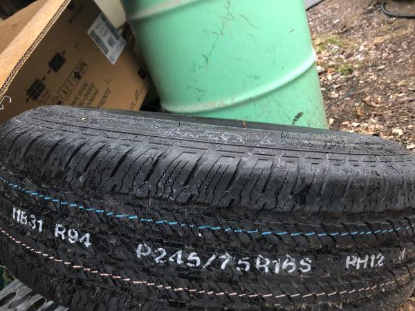 Tire P245/75/16 1