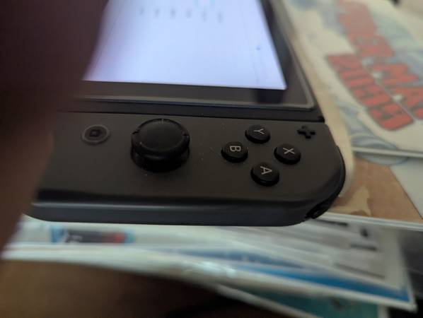 Like New Nintendo Switch - video gaming - by owner