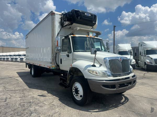 2018 International 4300 24ft NonCDL Reefer Cummins LiftGate Automatic 1