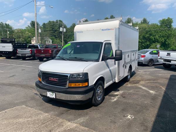 2018 GMC Savana G3500 139 in. - $24,944 (Plaistow, NH)63622483941635123
