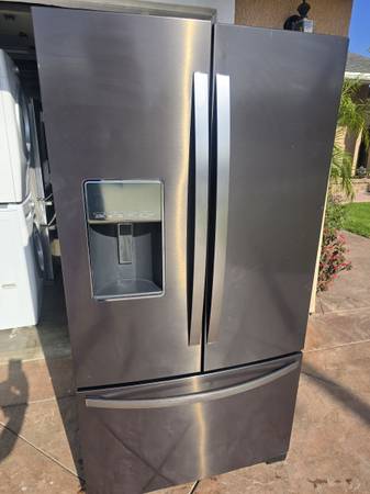 Whirlpool Refrigerator 1