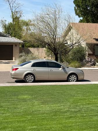 2006 Toyota Avalon XLS 1