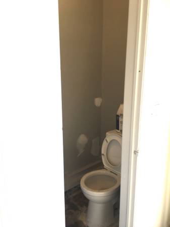 $650 / 730ft2 - Contractor garage in Belford for Rent for storage only (Port Monmouth)64053874209283124