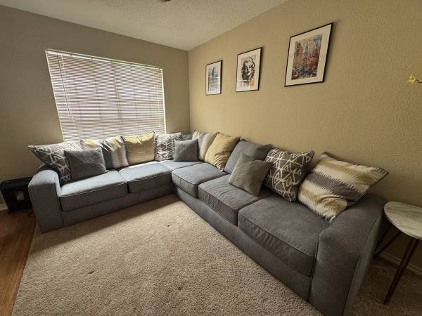 FREE Newer Gray Sectional Couch – Pickup Only 1