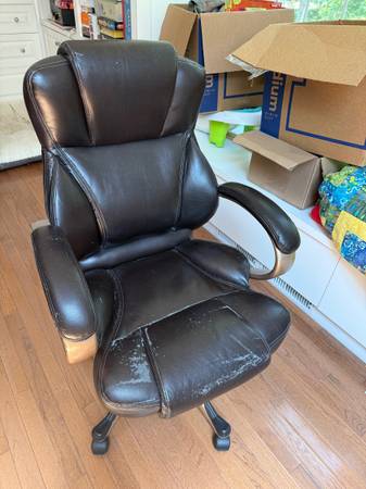 Computer chair 1