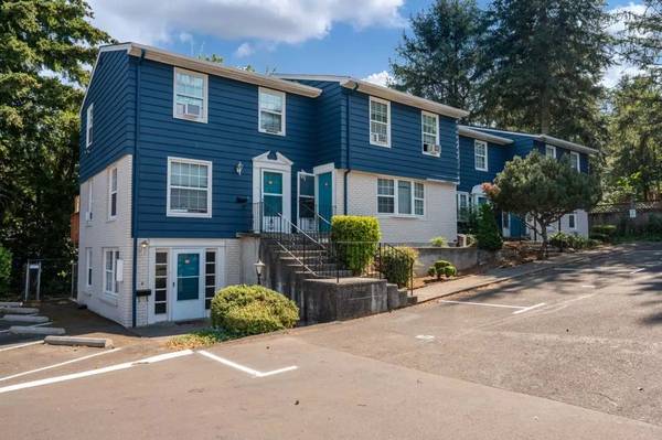 $1,850 / 2br - 975ft2 - Gorgeous 2 bed / 1.5 bath! 975 Sq Ft! Must see! (Gresham)64038883936899120