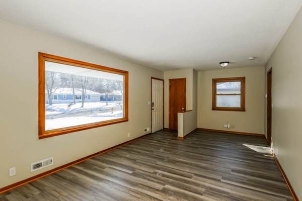 Clean 1bed and 1bath available for rent 1