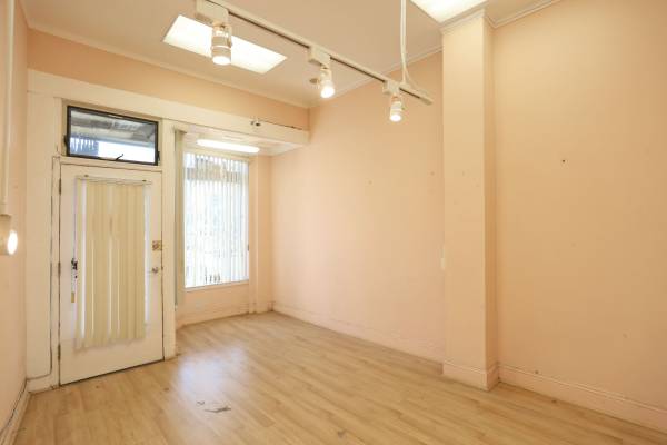 $1,750 Local comercial en dos niveles con fachada a la calle, ático, baño (6246 Geary Blvd) (richmond / seacliff)63834314950147124