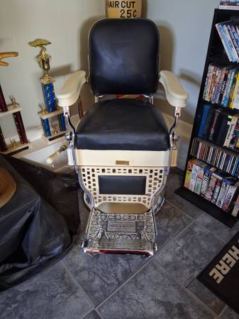 Theo Koch antique 1908-1920 barber chair restored 1