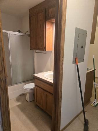 $995 / 370ft2 - Downtown Olympia Studio Apartment (Olympia)63688586541315122