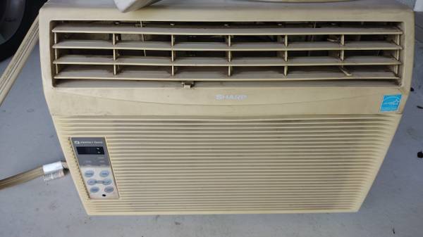 Air conditioner 12000BTU 110 v 1
