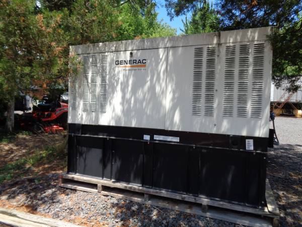 Generac Protector Series 30K Perkins Diesel Generator (Low 94 hours) 1