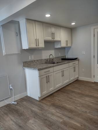 $1,500 / 2hab - 750ft2 - Unidad inferior de una casa, University Park (Portland)63842023350787123
