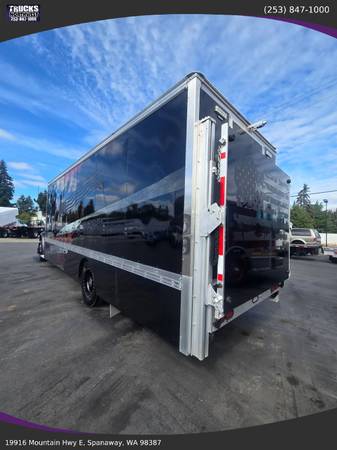 2024 Freightliner M106 - Photo 6