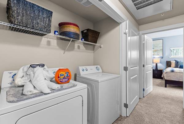 $1,683 / 2br - 1145ft2 - Pet friendly, now offering up to $500 off of move-in costs :)63686579464833121