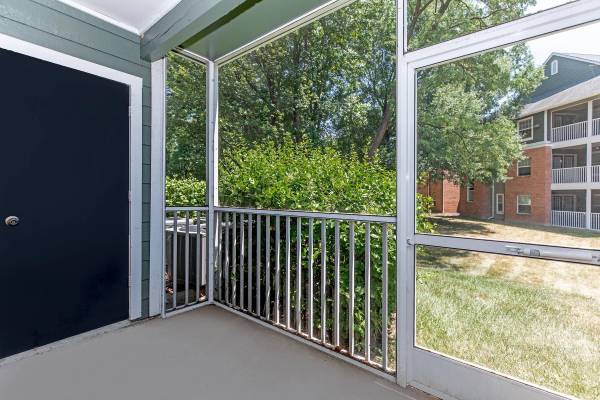 $1,908 / 1br - 767ft2 - Shimmering Swimming Pool, Located in Pasadena, 1/bd (8017 Ashberry Ln, Pasadena, MD)63974187332355124