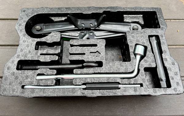 Car jack set for KIAs 2007-2017 1
