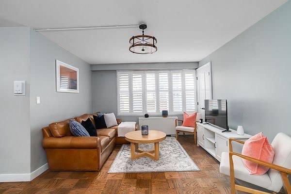 $1,200 / 1br - @Apartamento amueblado moderno de una habitación y un baño (Chelsea)63816602155649120
