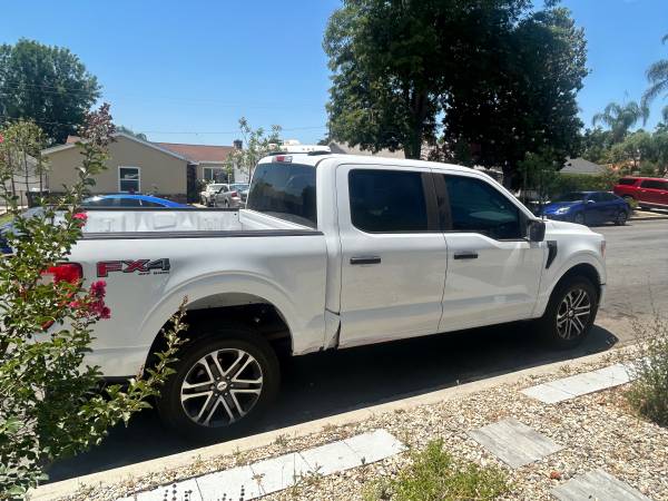 2022 Ford F-150 XLT CrewCab 4X4 - $23,90063624582680449122