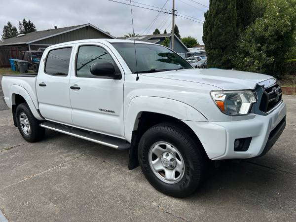 2012 Toyota Tacoma Prerunner - $17,500 (rohnert pk / cotati)63624230650625122