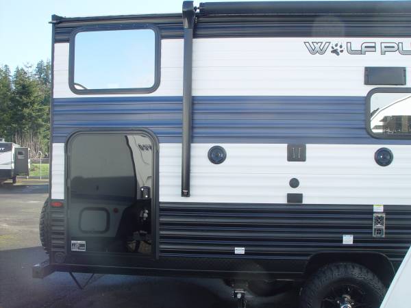 2024 WOLFPUP 17' "LIMITED" TVL, U-DINETTE, SOLAR, SLEEPS 6-8 - $22,900 (KENT RV)63471421221763123