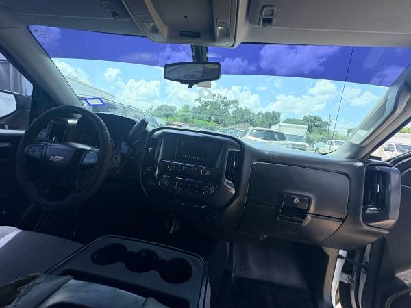 2015 Chevrolet Silverado - Photo 8