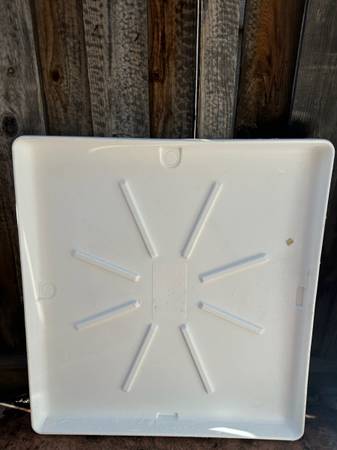 Plastic washing machine drip pan 1