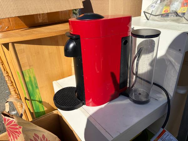 Nespresso Vertuo Plus single-serve coffee and espresso machin 1