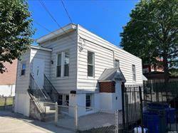 $599,000 / 2br - ID:(1912) Casa renovada de 2 habitaciones en Pelham Bay Manor (Bronx)63689717802753121