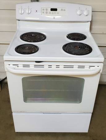 Ge 4 burner stove - Nicely clean, working 1