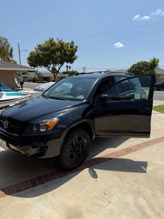 2011 rav4 1