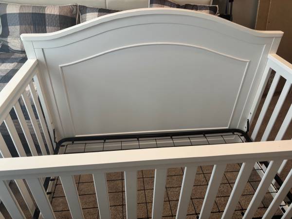 Baby Crib 1