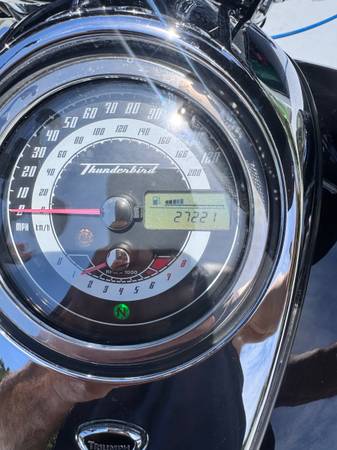 2010 Triumph Thunderbird 1