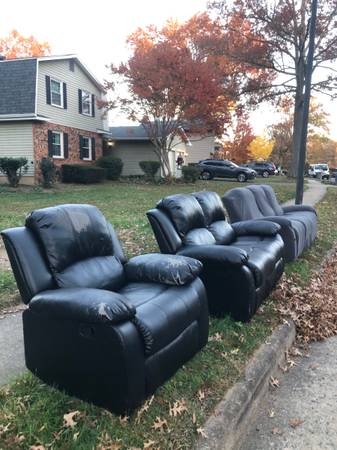 Couch’s , good condition 1